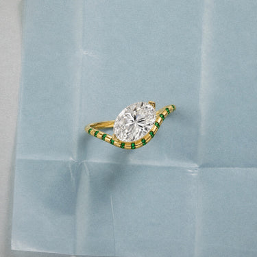 3.01ct Oval Lab Diamond Serpenti Ring (IGI Certified)
