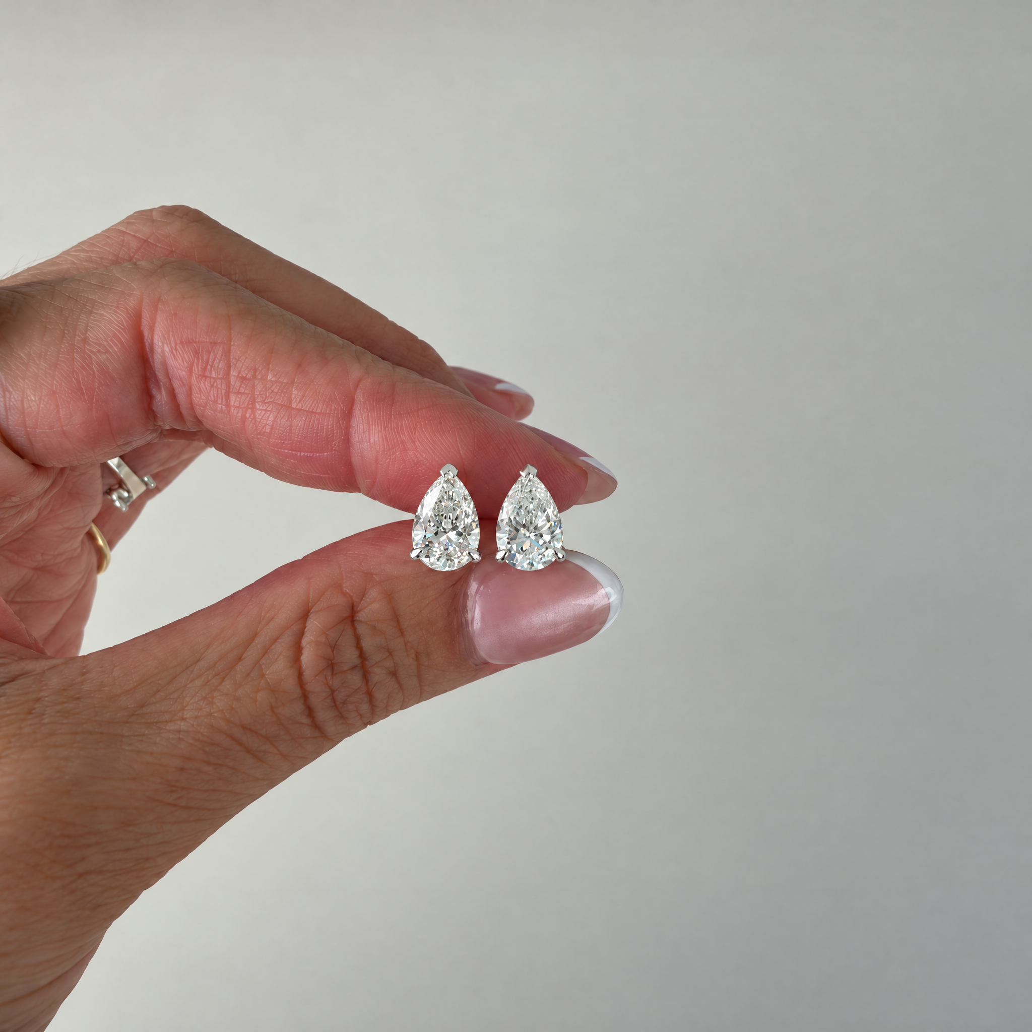 4ctw Lab Diamond Pear Studs - IGI Certified