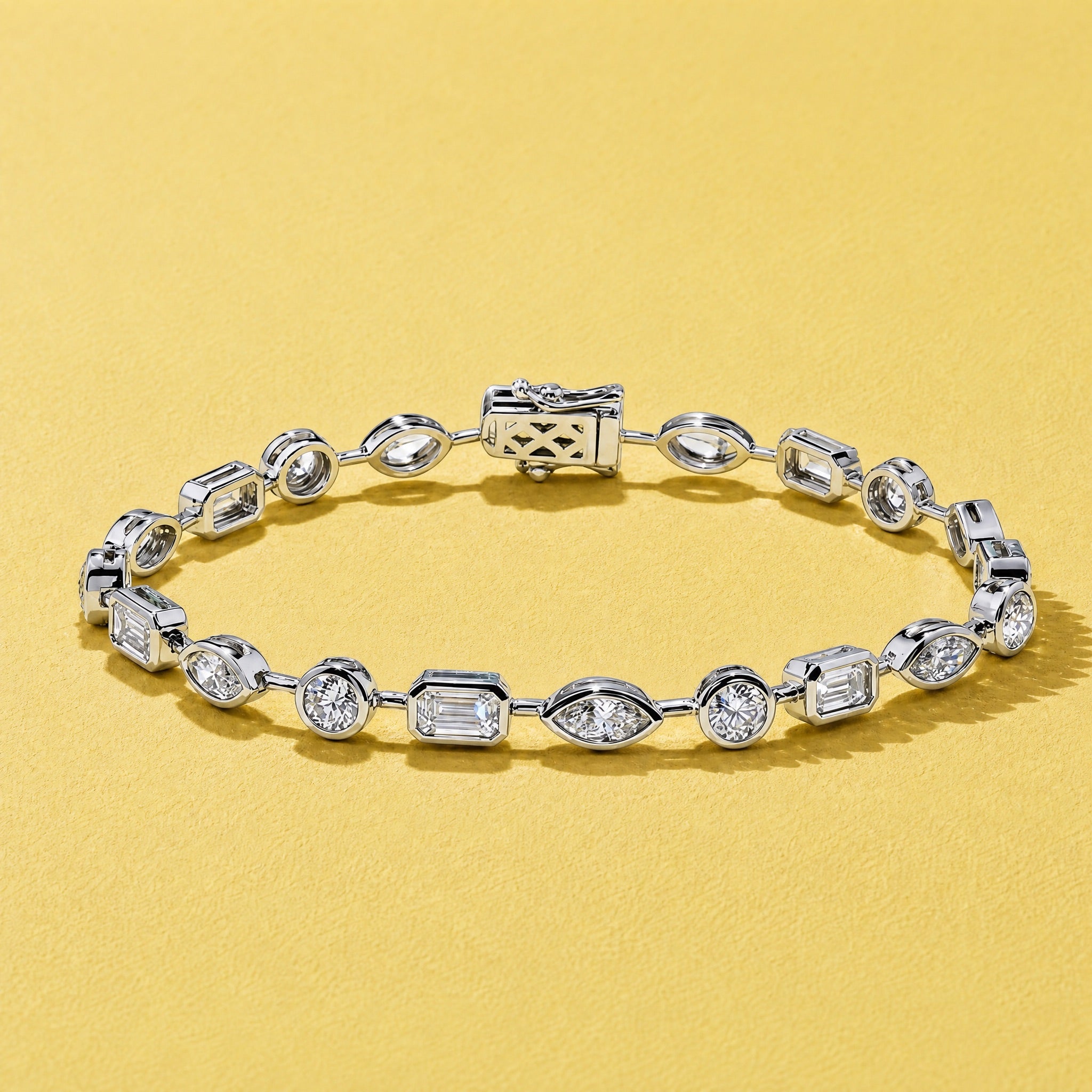 Concha Tennis Bracelet