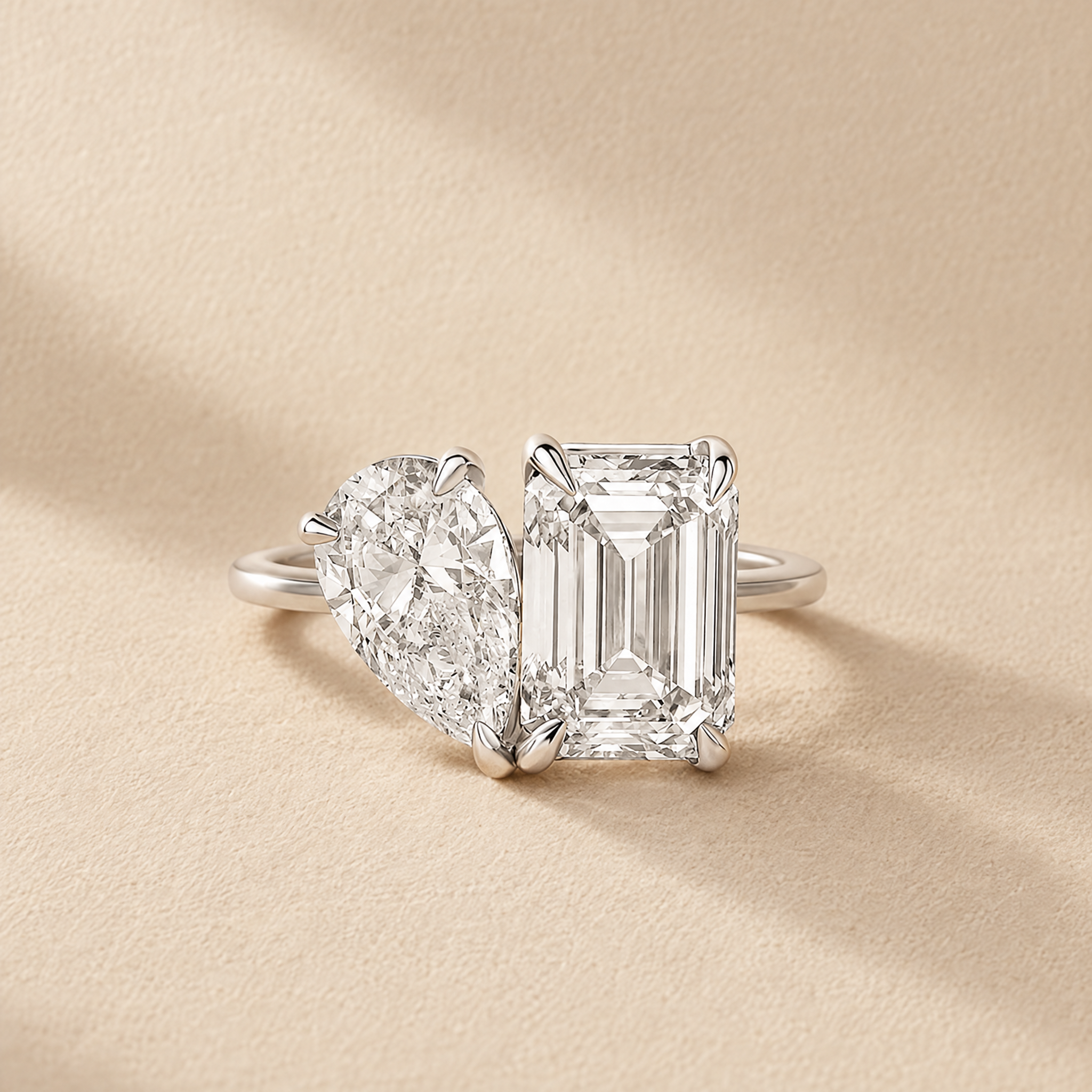 Toi-et-Moi Lab Diamond Ring on Solid Band