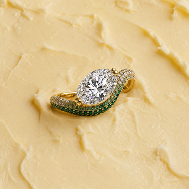 3.05ct Oval Lab Diamond Ombre Ring (IGI Certified)
