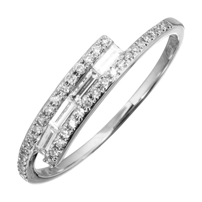 Twist Baguette and Round Diamond Ring
